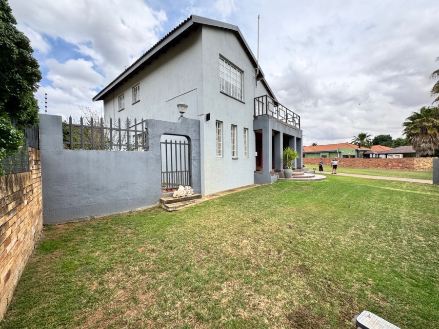 6 Bedroom Property for Sale in Orkney North West